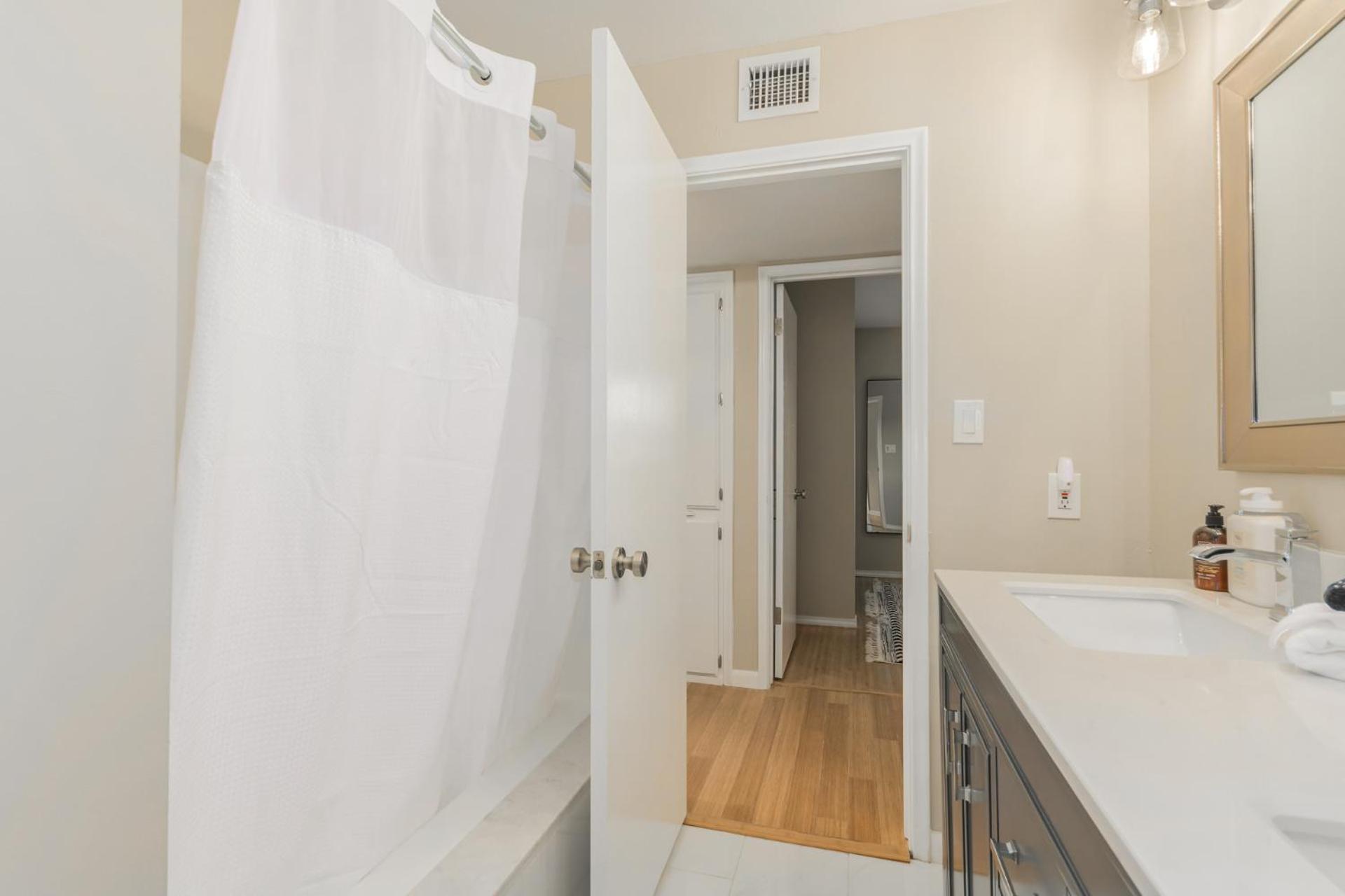87th Pl - 4br - Scottsdale